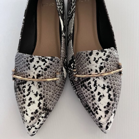 NOVO  Size 9 Snakeskin Black &  White ,Gold Detail Flat Shoes - Picture 2 of 15